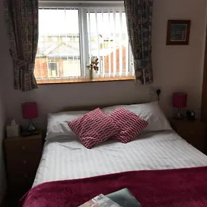 https://kingscliff.hotelsin-chester.com